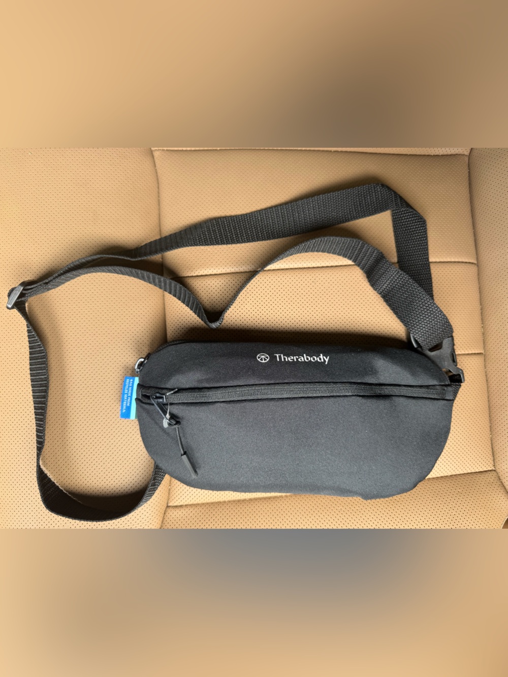 United Polaris Therabody Black Sling Crossbody Belt Bag Recycled Materials NWT